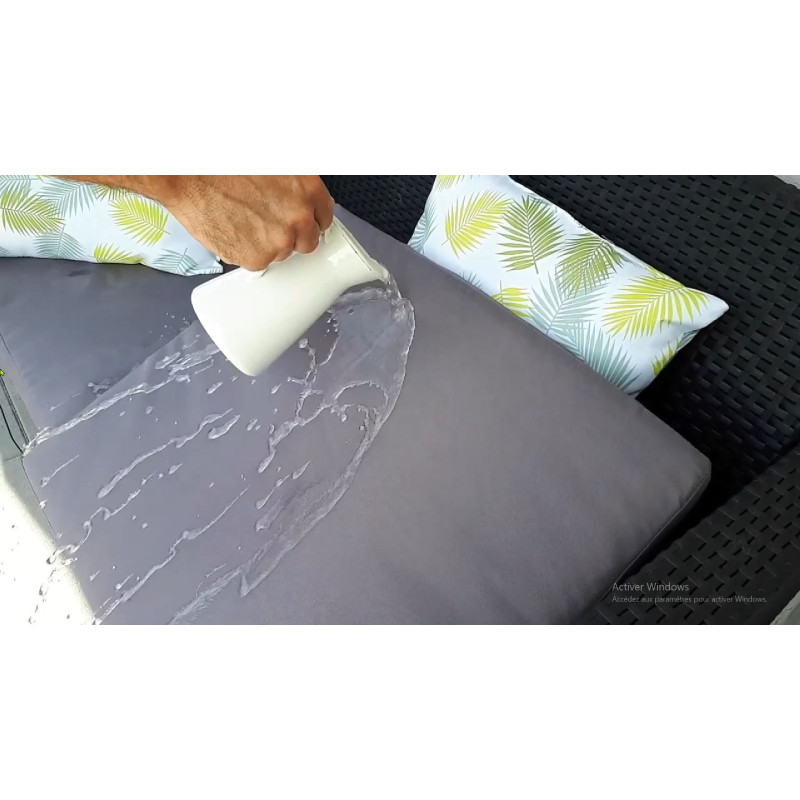 Nettoyer un canapé en tissu : Mode d'emploi